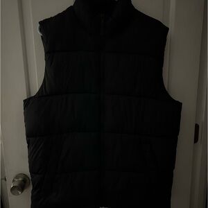 Black puffer vest